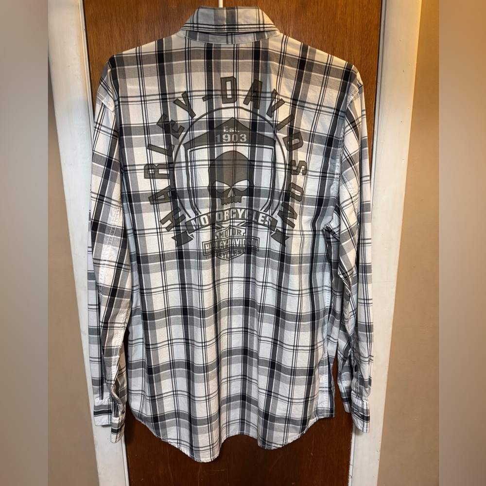 Harley Davidson Shirt Mens Medium White Gray black Plaid Skulls Motorcycle